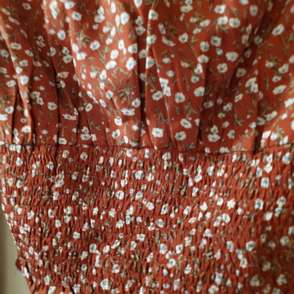 Adorable sz.Sm. n.w.t top with elasticity 1/2 bot - Picture 4 of 6